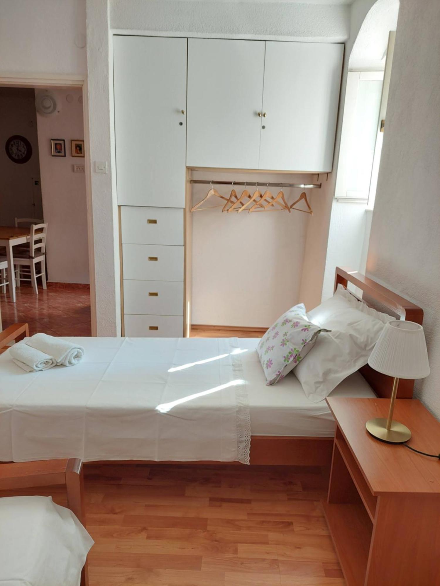 Ljubica apartman in historic center Vis Exterior foto