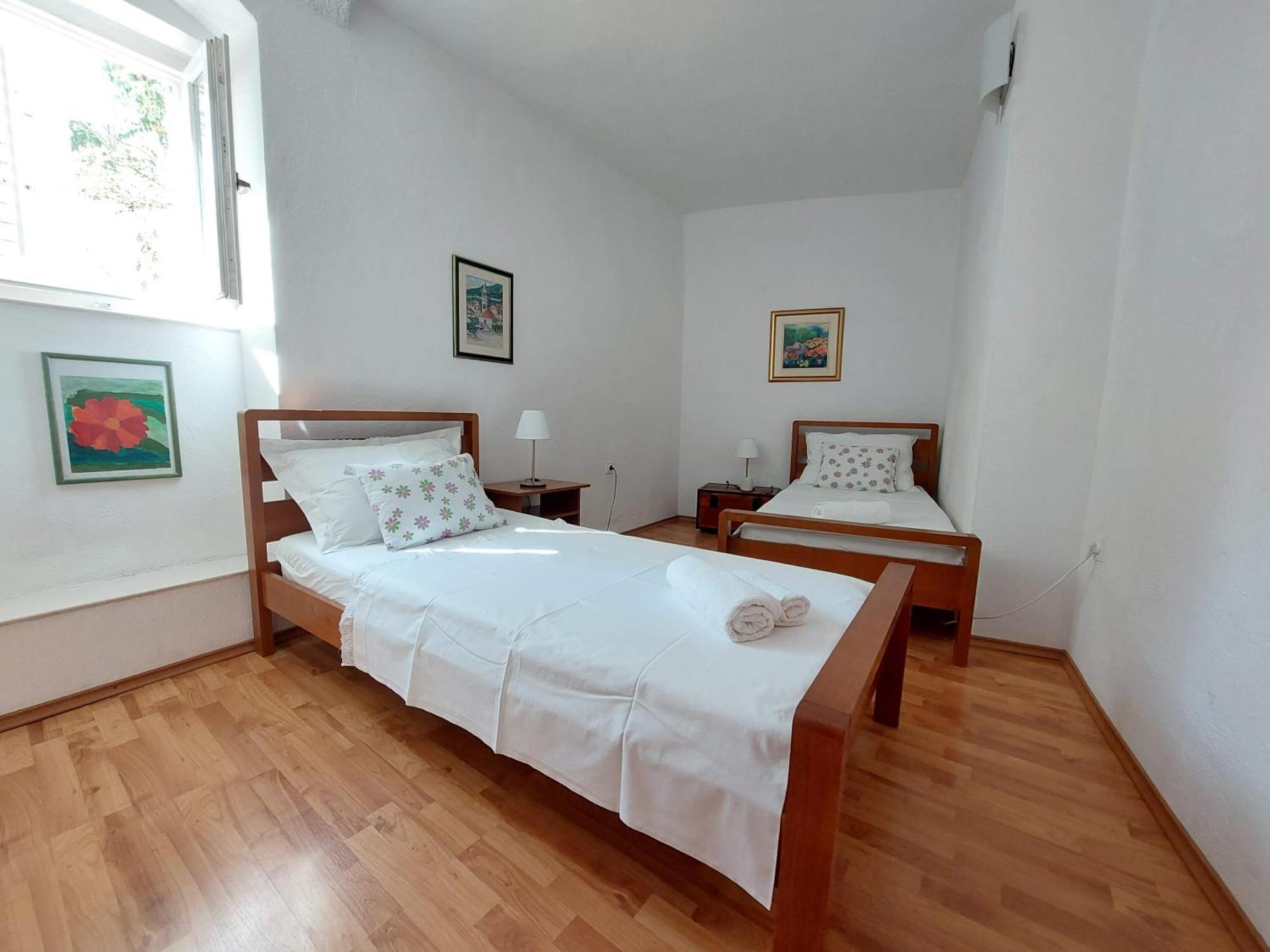 Ljubica apartman in historic center Vis Exterior foto