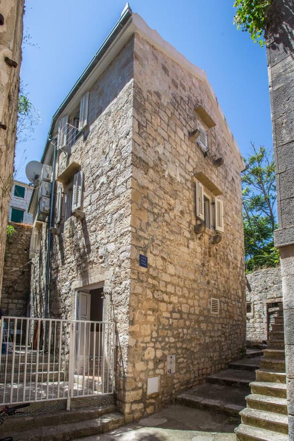 Ljubica apartman in historic center Vis Exterior foto